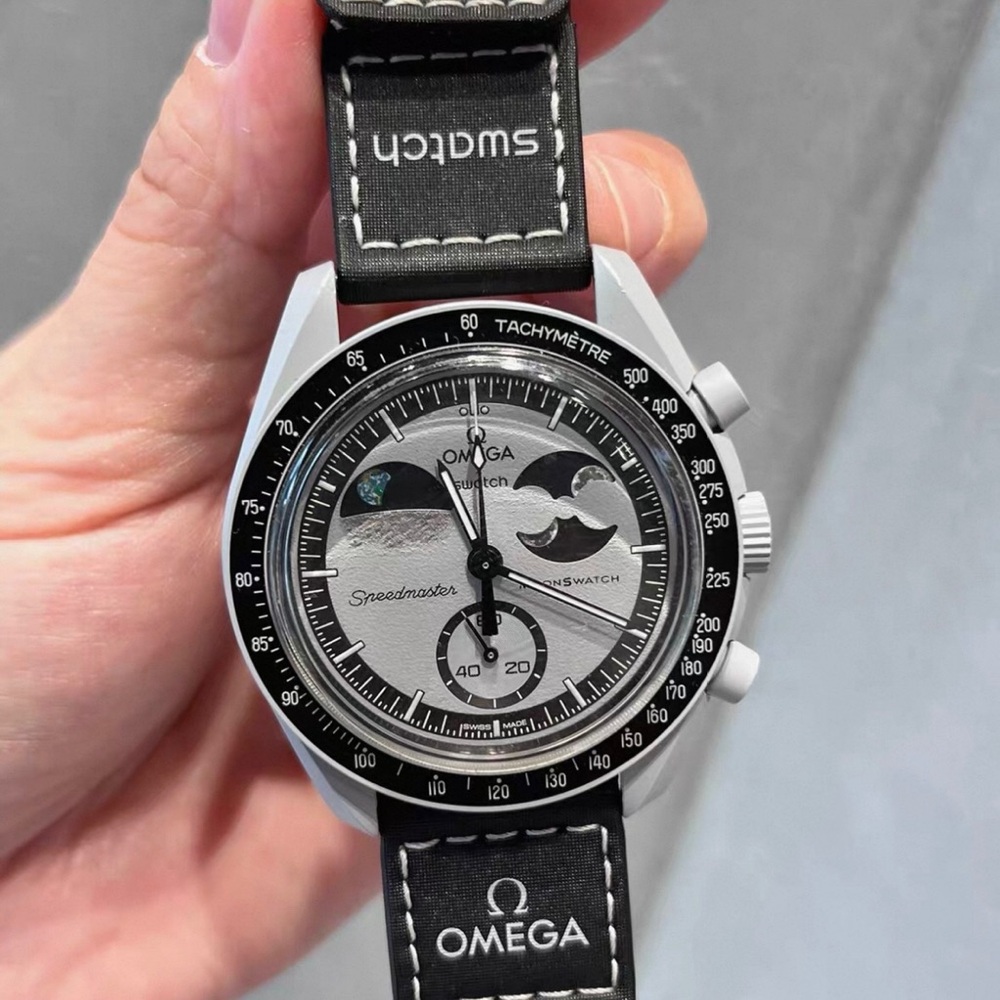 Omega Speedmaster Black and Silver Watch